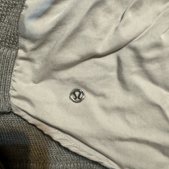 Lululemon light sweater - Picture 3 of 3